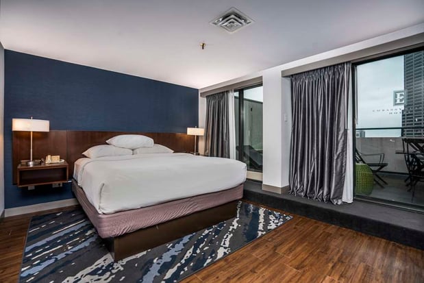 Images Embassy Suites by Hilton Indianapolis Downtown