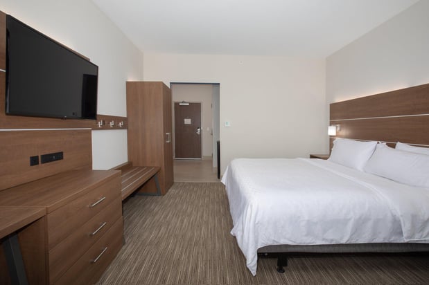 Images Holiday Inn Express & Suites Goodland I-70 by IHG