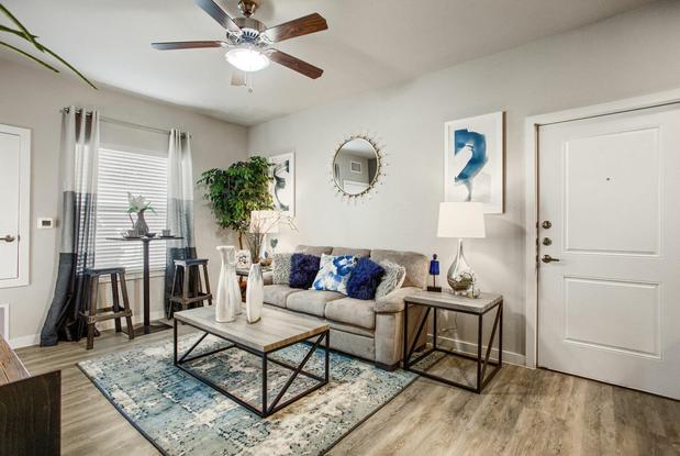 Images Urban Oaks at Conroe