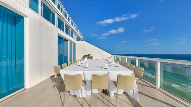 Images Beach House Fort Lauderdale, a Hilton Resort