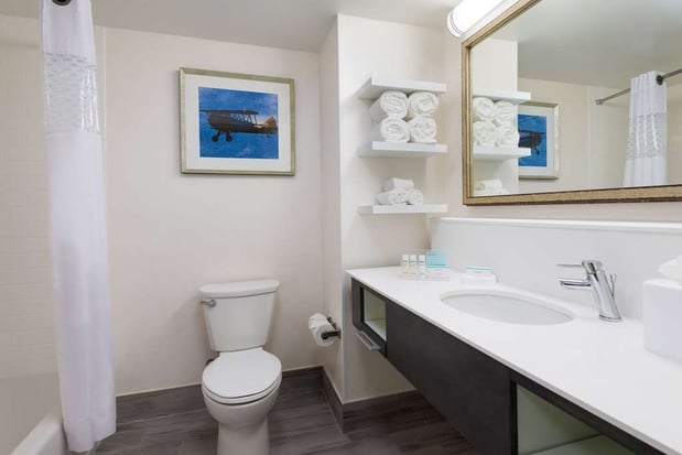 Images Hampton Inn & Suites Tampa Airport Avion Park Westshore