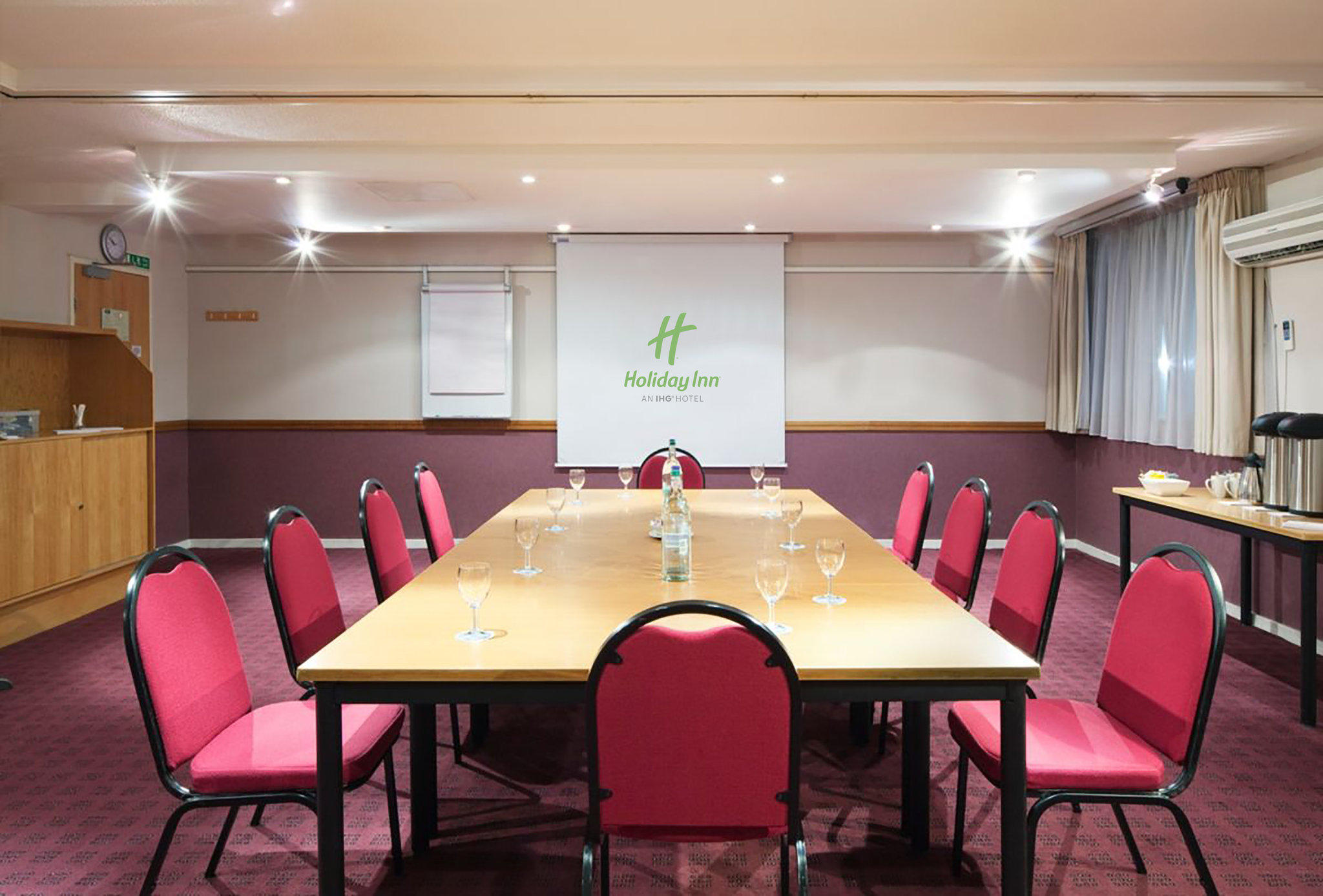 Holiday Inn Slough - Windsor, an IHG Hotel Slough 03333 209351