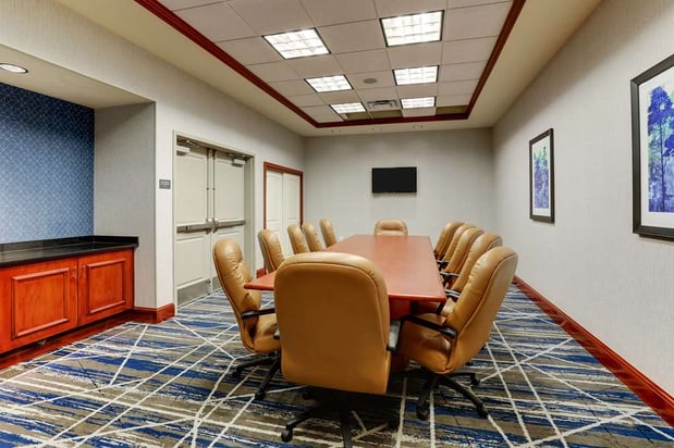 Images Hilton Garden Inn Indianapolis Airport
