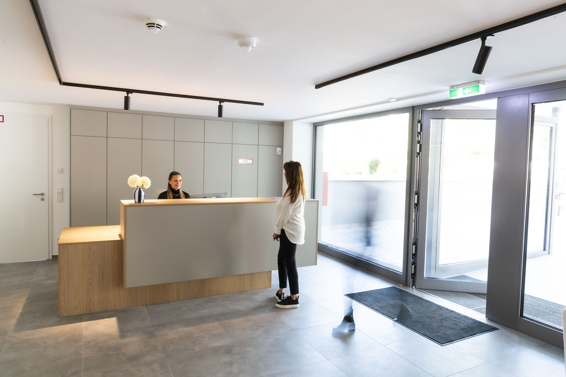Simplify Group GmbH | Gebäudereinigung | Hausmeisterservice, Siemensstraße 5 in Kelkheim (Taunus)
