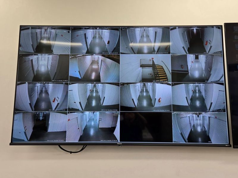 Images Extra Space Storage