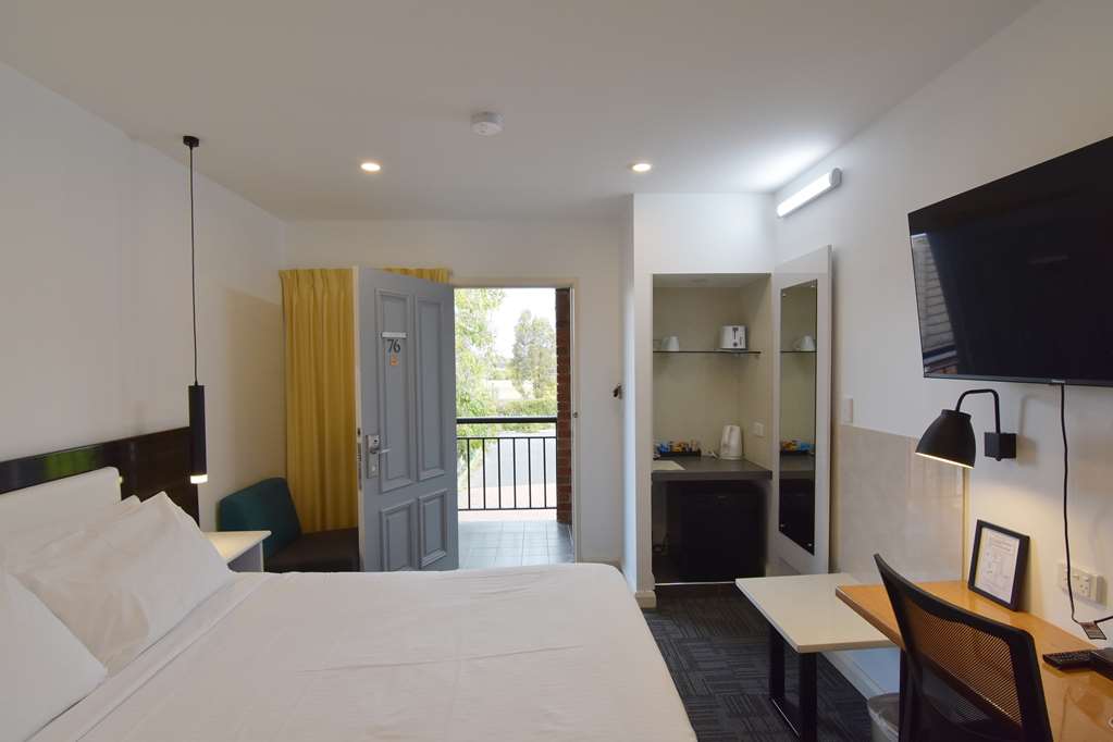 Images Best Western Plus Buckingham International
