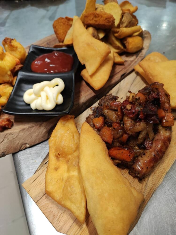 Images Al Castello a Maniace-Bar-Ristorante-Pizzeria-Piscina-Quad