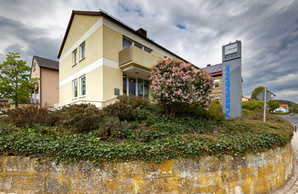 Flessabank - Bankhaus Max Flessa KG, Georg-Schäfer-Straße 31 in Ebelsbach