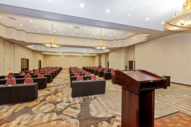 Images DoubleTree by Hilton Whittier Los Angeles