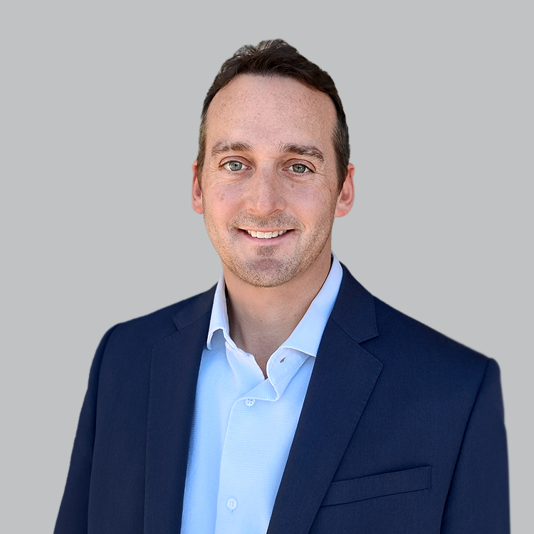 Headshot of Adam M. Bublitz, a wealth advisor at Chase