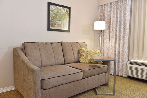 Images Hampton Inn & Suites Alexandria