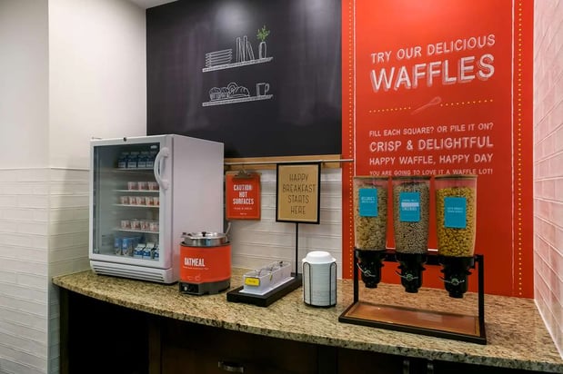 Images Hampton Inn & Suites Wilmington Christiana