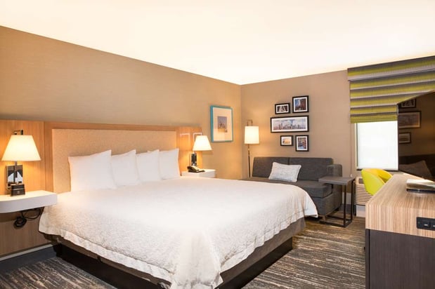 Images Hampton Inn & Suites Seattle-Downtown