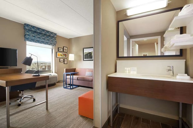 Images Hampton Inn & Suites Ephrata - Mountain Springs