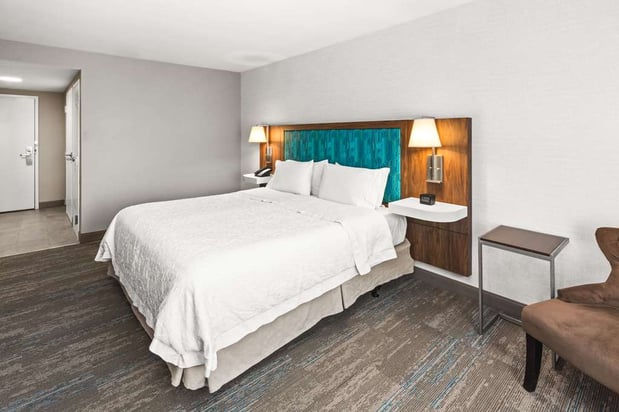 Images Hampton Inn Seekonk