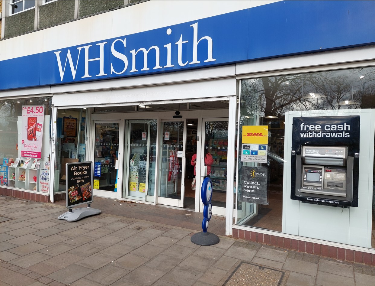 Images DHL Express Service Point (WHSmith Chiswick)