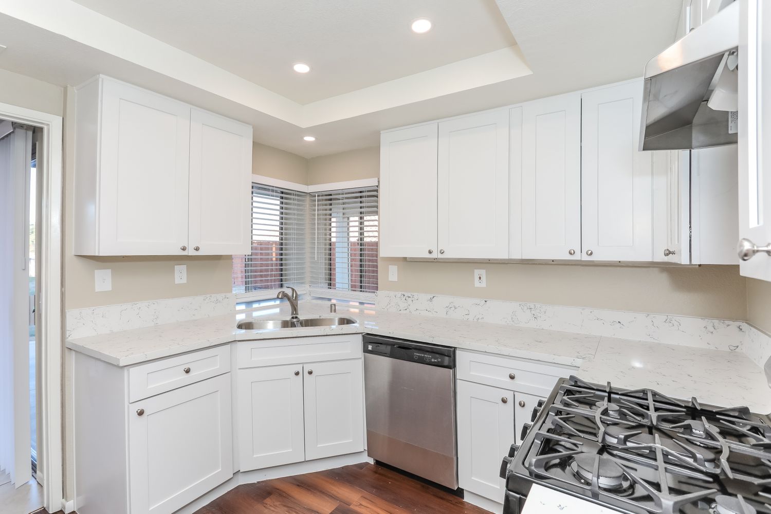 Updated kitchen at Invitation Homes Pasadena.