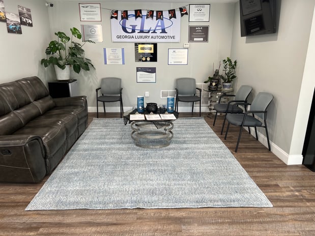 Images Georgia Luxury Automotive Lively