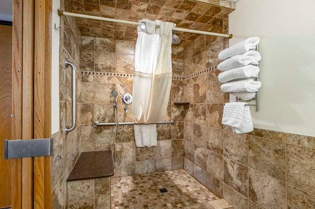 Images Best Western Plus Longbranch Hotel & Convention Center