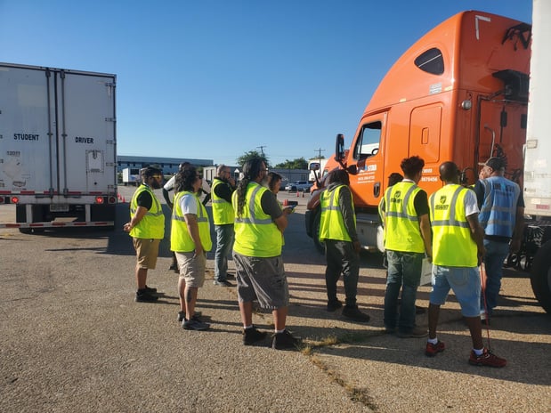 Images Lone Star Truck Driving Academy - Greensboro