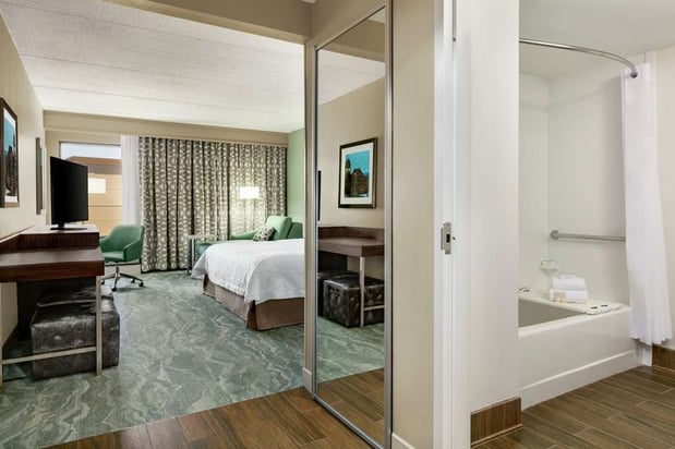 Images Hampton Inn Richmond-North/Ashland