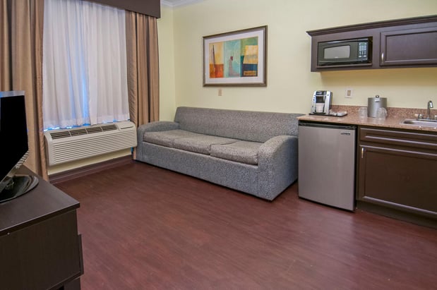 Images Holiday Inn Express & Suites Houston North InterContinental by IHG