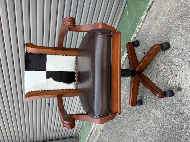Images The Woodlands Upholstery