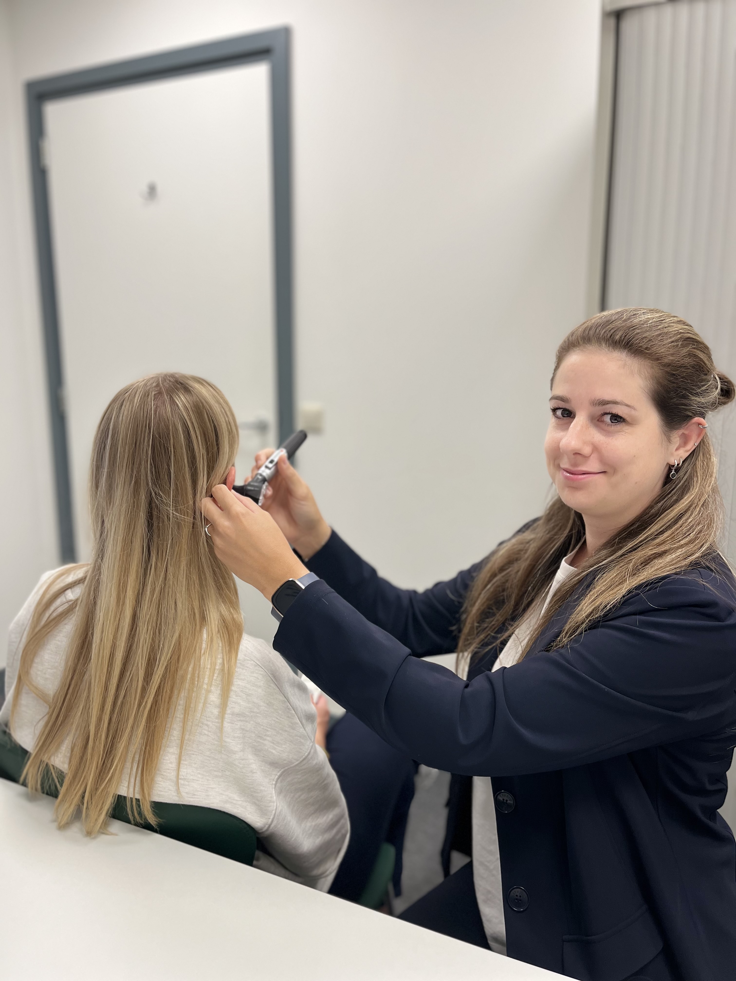 Nicole van de Sanden, Audicien en eigenaar in onze Etten-Leur winkel