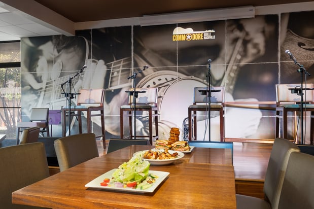 Images Holiday Inn Nashville-Vanderbilt (Dwtn) by IHG