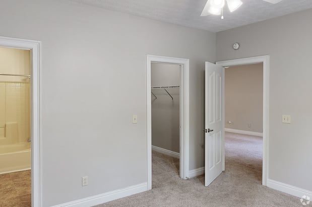 Images The Grand Reserve at Madison Apartments