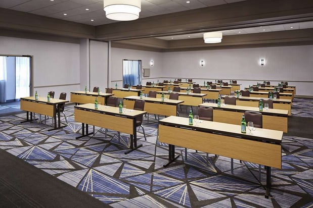 Images Hotel MdR Marina del Rey - a DoubleTree by Hilton