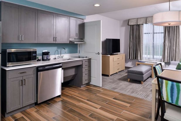 Images Homewood Suites by Hilton Des Moines Airport