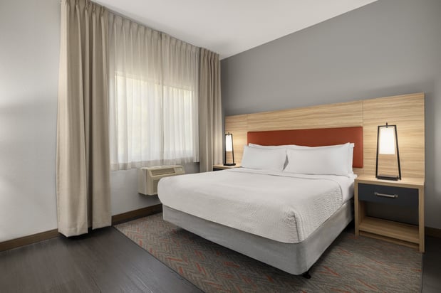 Images Candlewood Suites San Diego by IHG
