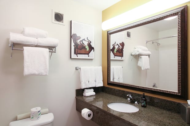 Images Oxford Suites Spokane Valley
