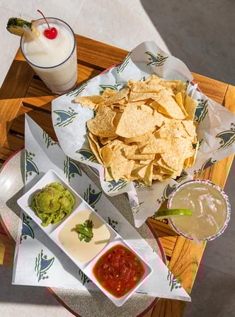 Images Salty Rim Bar & Grill