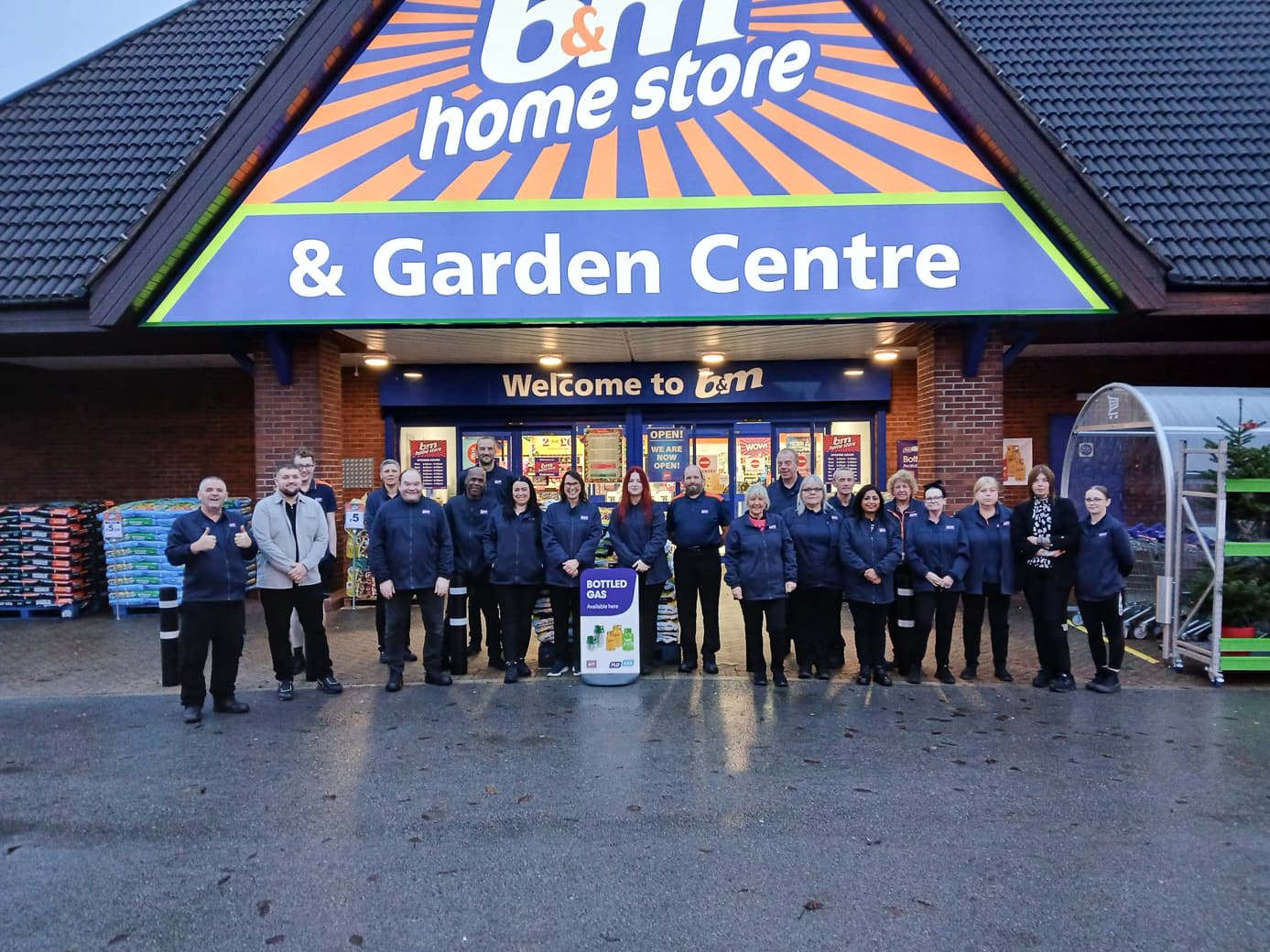 Images B&M Home Store with Garden Centre