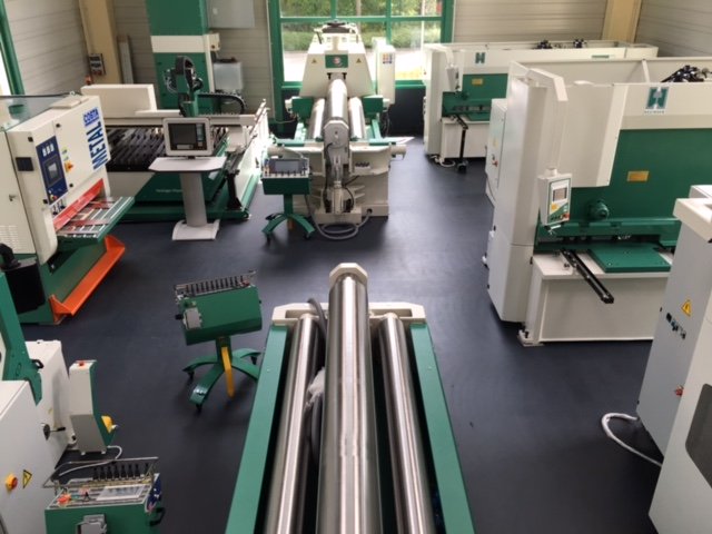 Hezinger Maschinen GmbH, Max-Planck-Strasse 1 in Kornwestheim