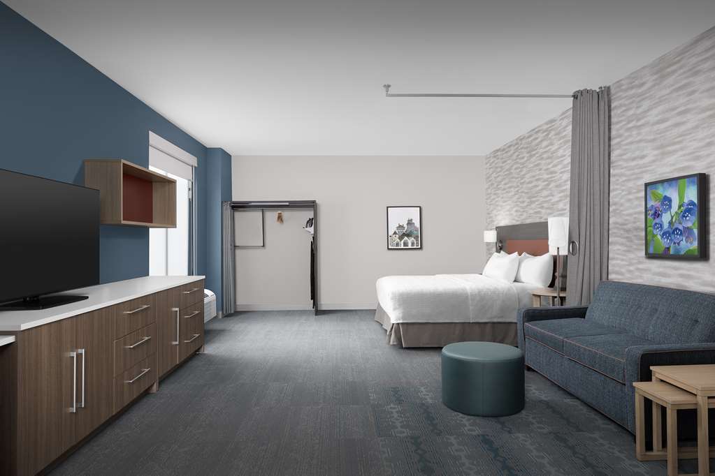 Guest room