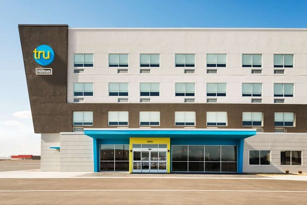 Images Tru by Hilton Cedar Rapids Westdale