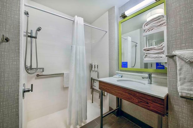 Images Hampton Inn Cortland