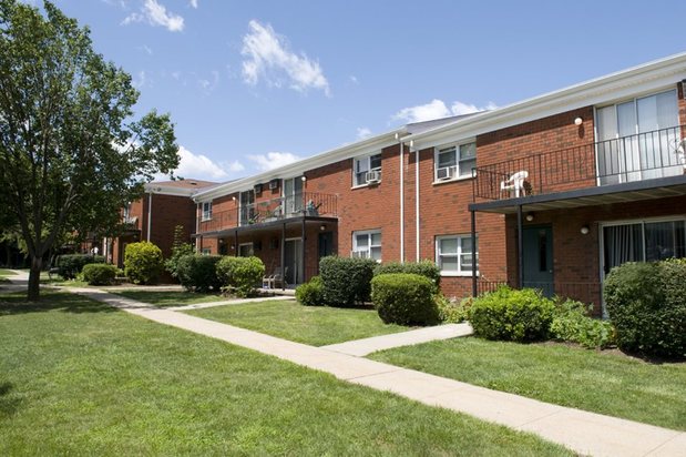Images Troy Hills Village
