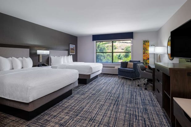 Images Hampton Inn & Suites Agoura Hills