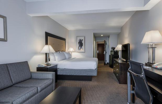 Images Holiday Inn Express & Suites Laurel by IHG