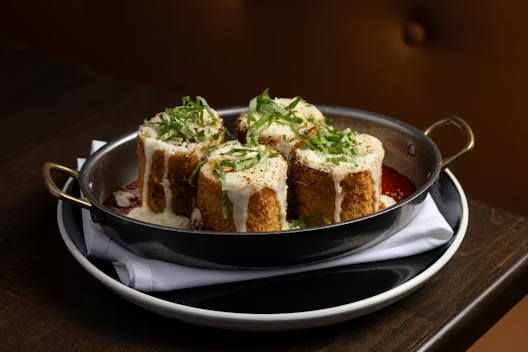 L.A. Lasagna (1991 PLANET HOLLYWOOD ICONS)