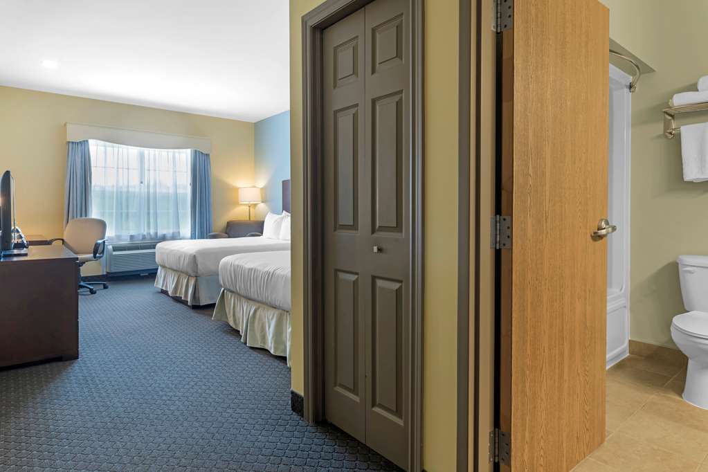 Guest Room Best Western Plus Liverpool Hotel & Conference Centre Liverpool (902)354-2377
