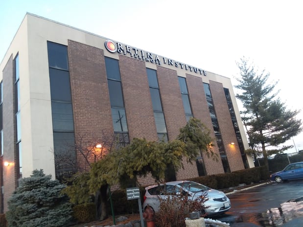 Images Retina Institute of Illinois