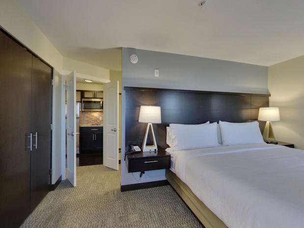 Images Staybridge Suites Madison - Fitchburg, an IHG Hotel