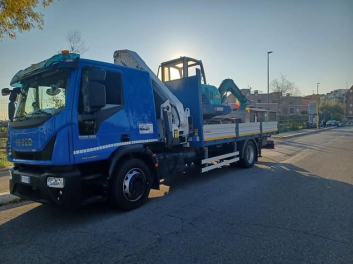 Images Massimo Trasporti | Noleggio Gru -  Trasporti - Raccolta Smaltimento Rifiuti