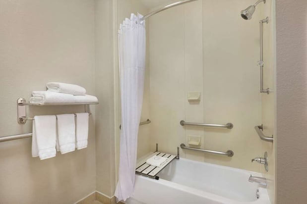 Images Homewood Suites by Hilton Dallas-Arlington