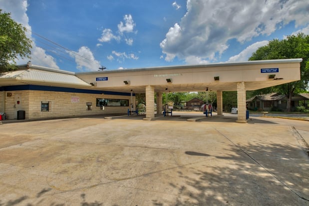 Images Texas Regional Bank